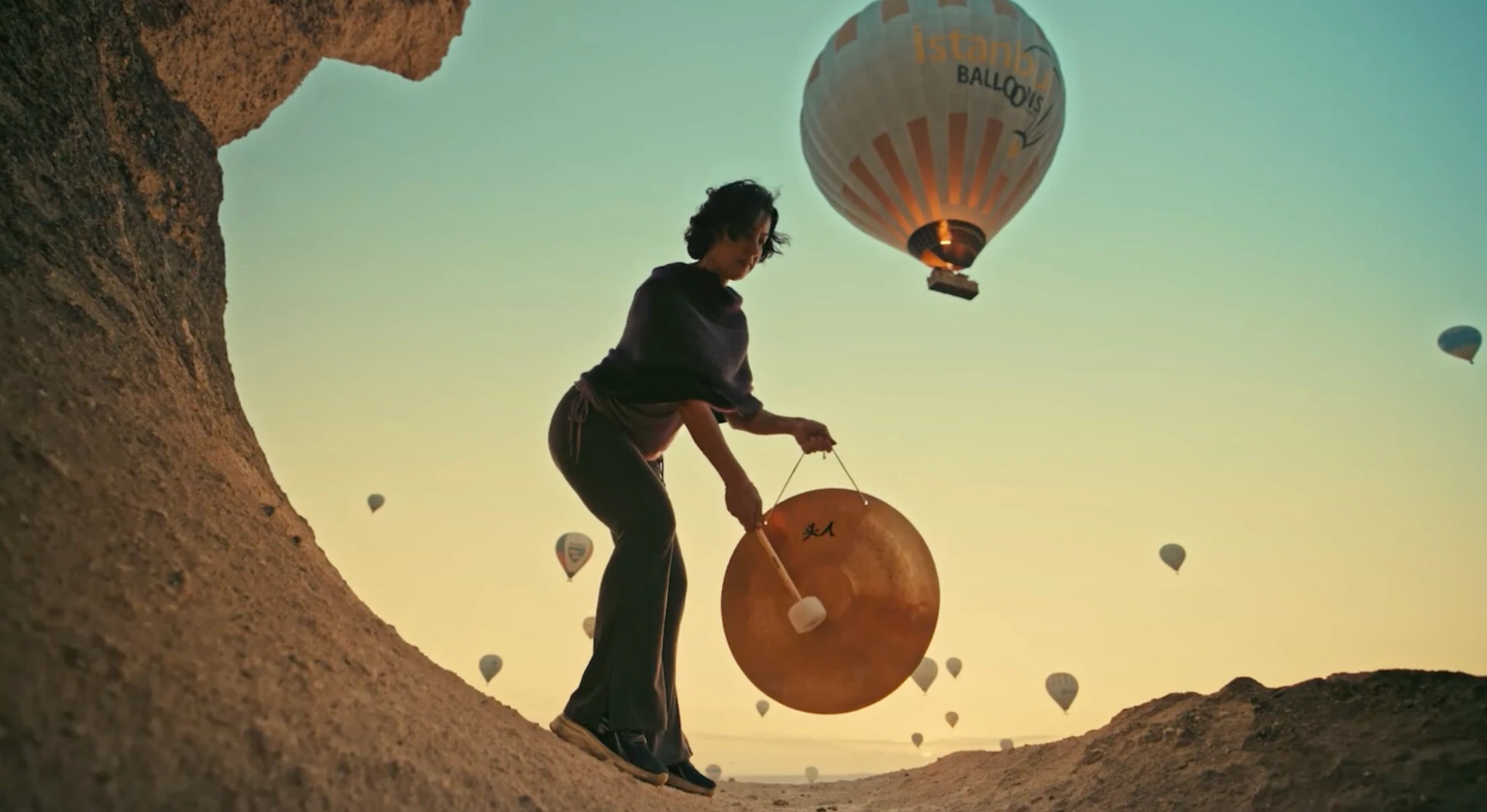 A quest carried by sound at dawn